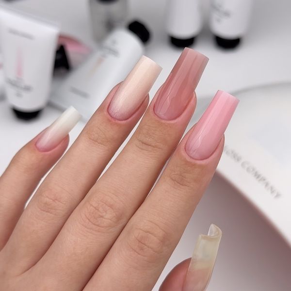 Манікюр з акригелем GLOSS Acryl Gel: відтінки Clear, Milk, Pearl, Blush, Neutral